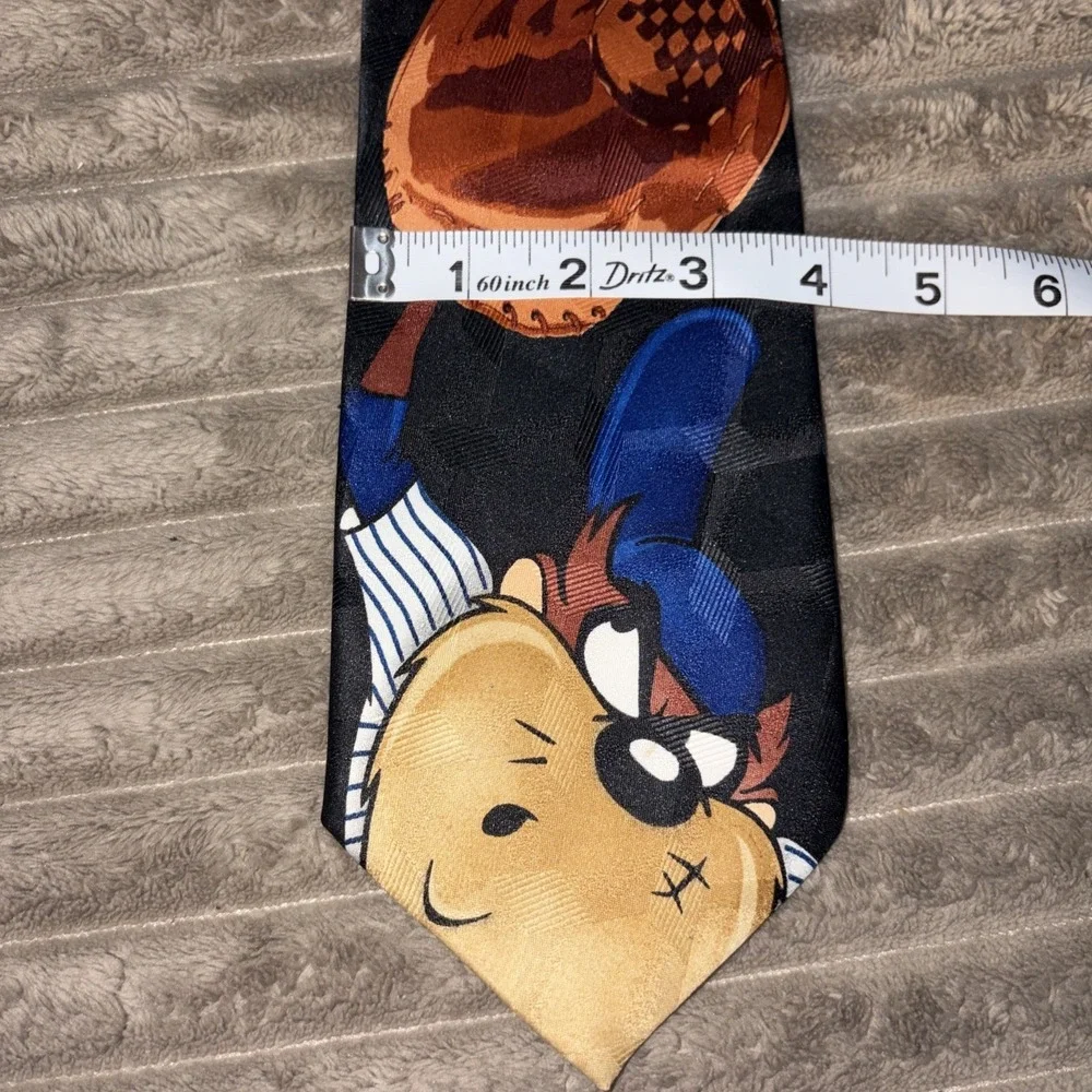 Vintage 1996 Looney Tunes Mania Taz‎ Baseball Mens Tie Tasmanian Devil